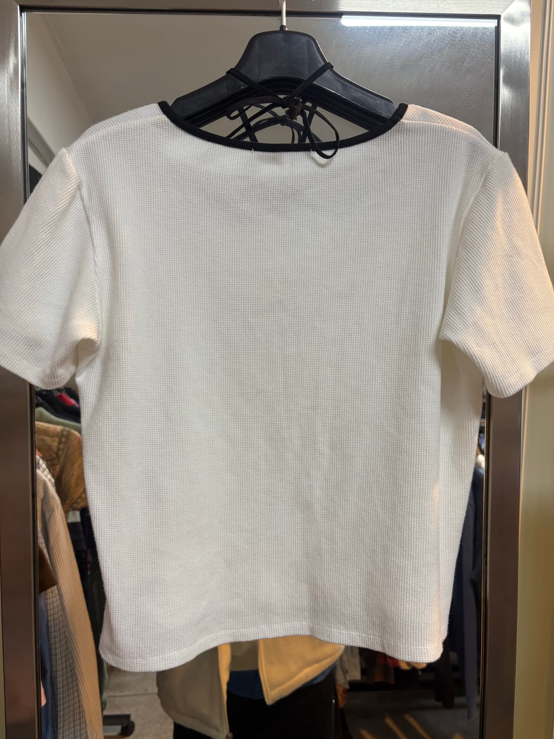 비뮤즈맨션 BEMUSE MANSION 화이트 스퀘어넥 반팔티 상품이미지5