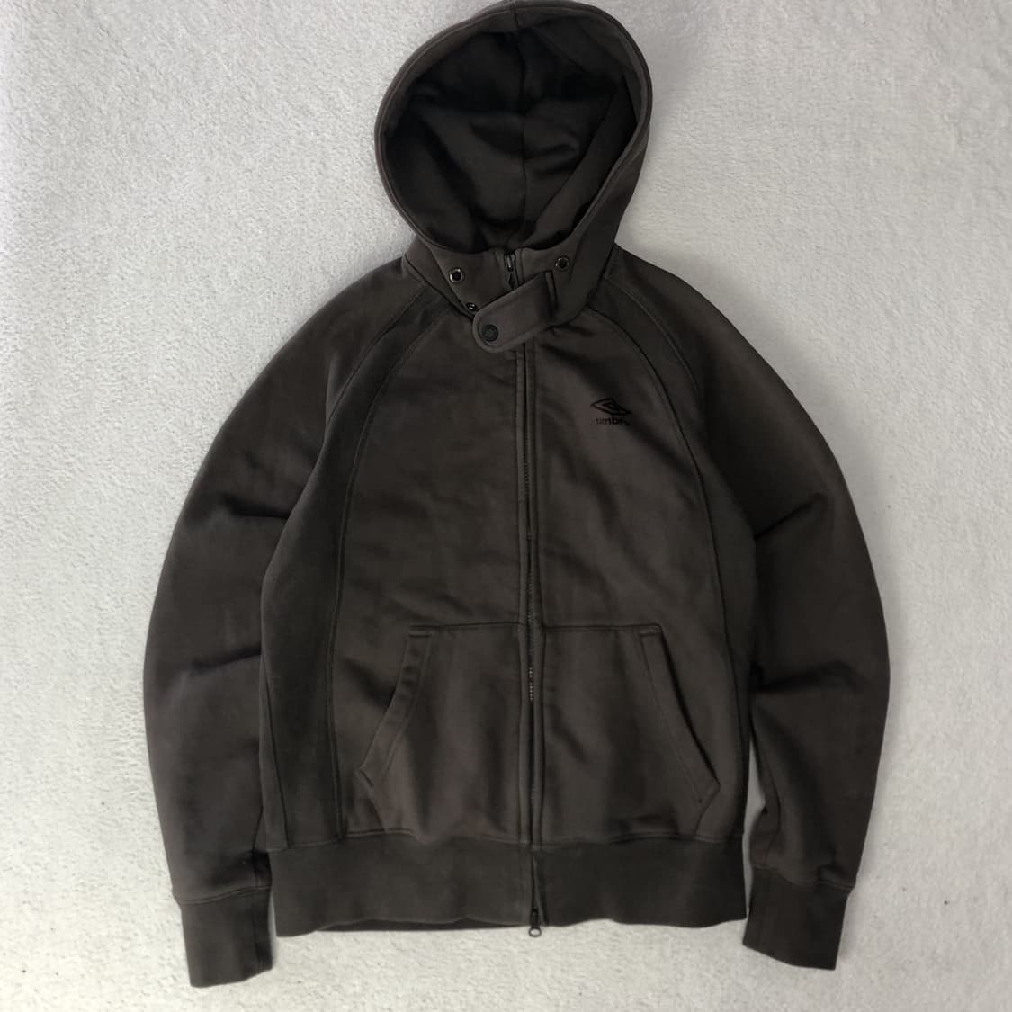 엄브로 후드집업 상품이미지1