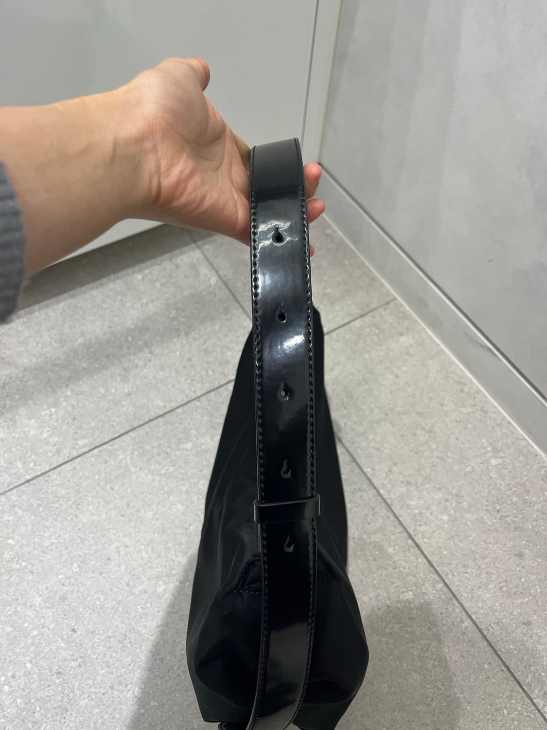 낫띵리튼 나일론 호보백 블랙 상품이미지5