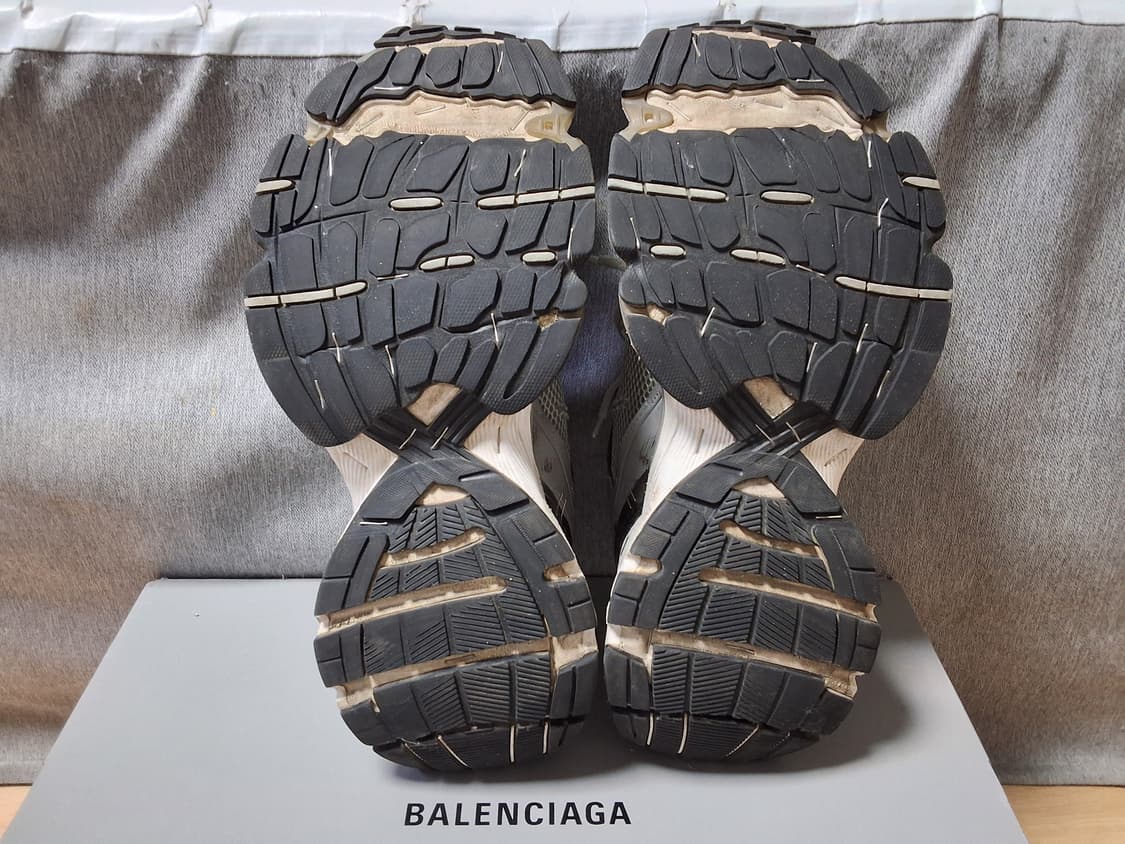 발렌시아가 스테이플러 스니커즈 42 상품이미지4