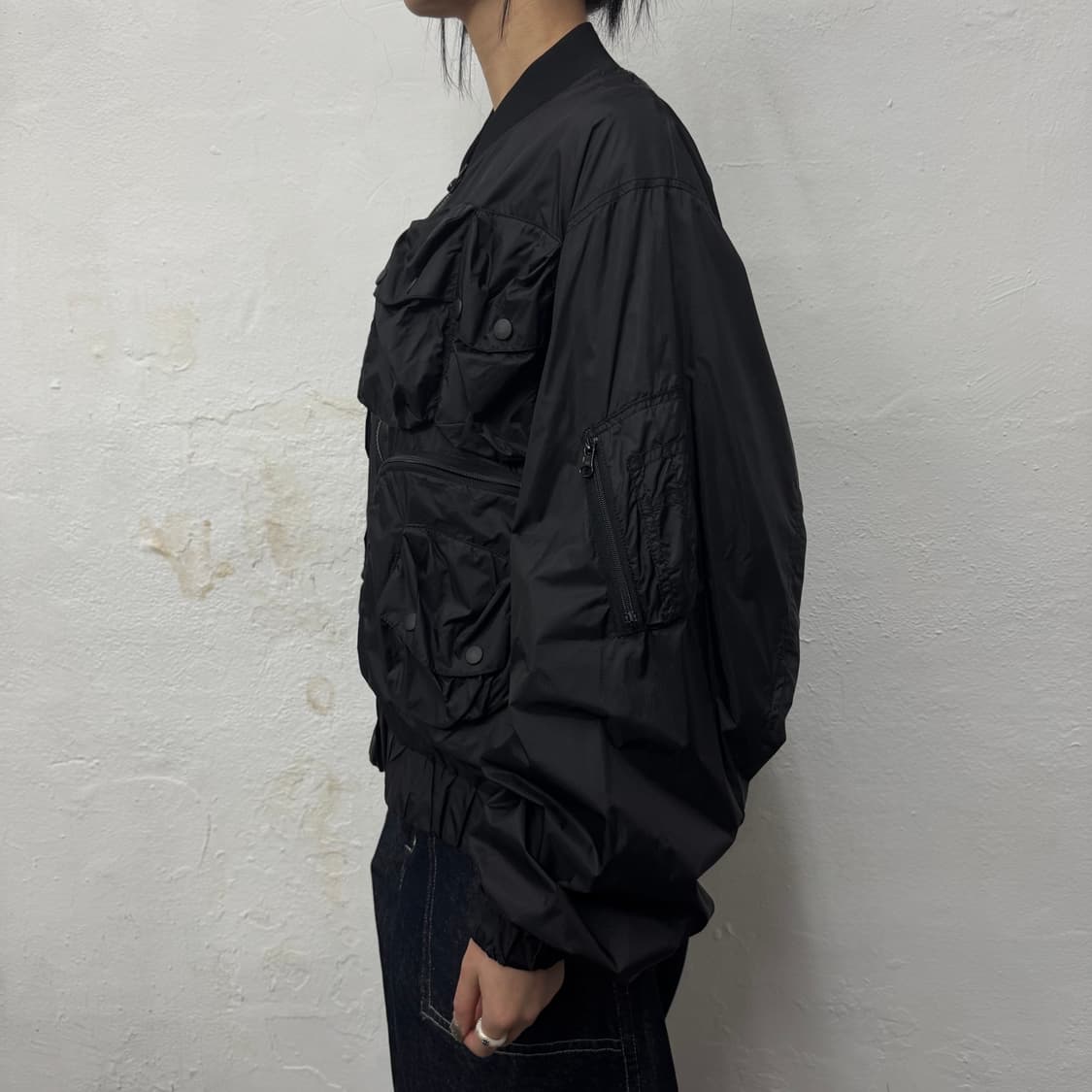 빔즈(BEAMS) 블랙 립스탑 워터프루프 멀티포켓 MA-1 플라이트 자켓 상품이미지2