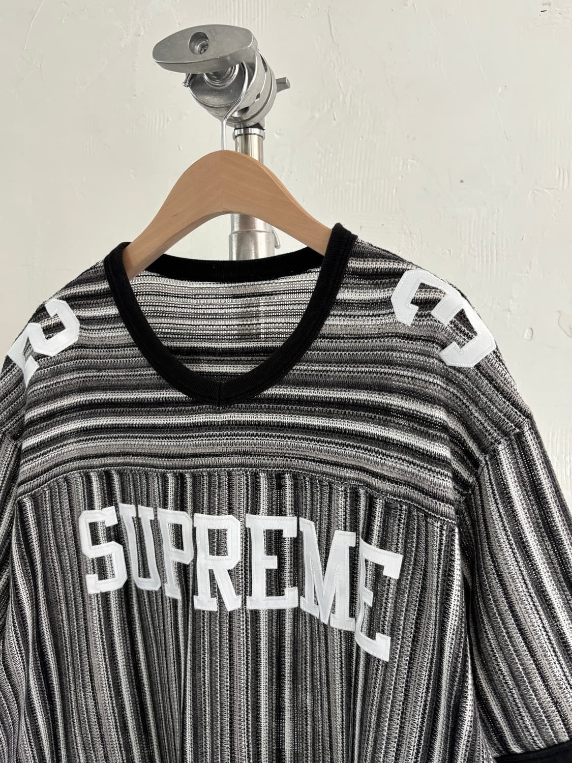 Supreme 슈프림 25SS 블랙 오픈 니트 풋볼 탑 상품이미지2