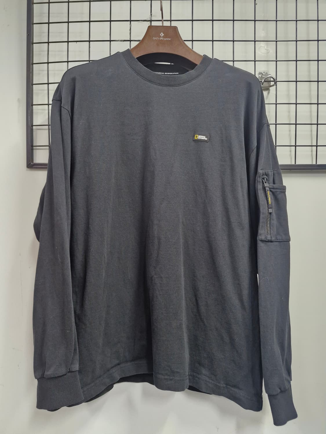 105XL 내셔널지오그래픽 소매포켓 오버핏 긴팔티. 상품이미지1