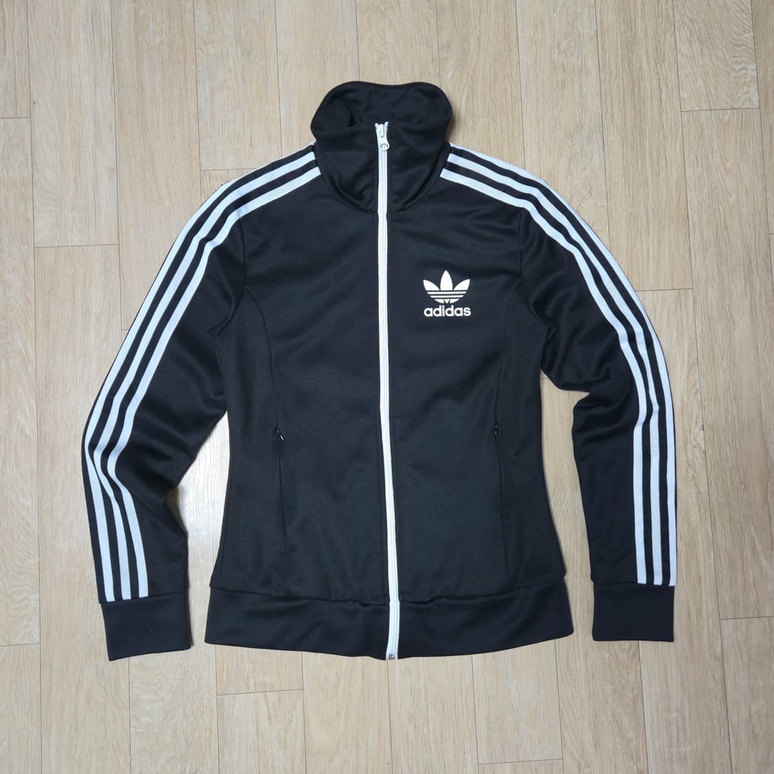 90) 아디다스 우먼 유로파 블랙 패턴 안감 트랙탑 져지 자켓 상품이미지2
