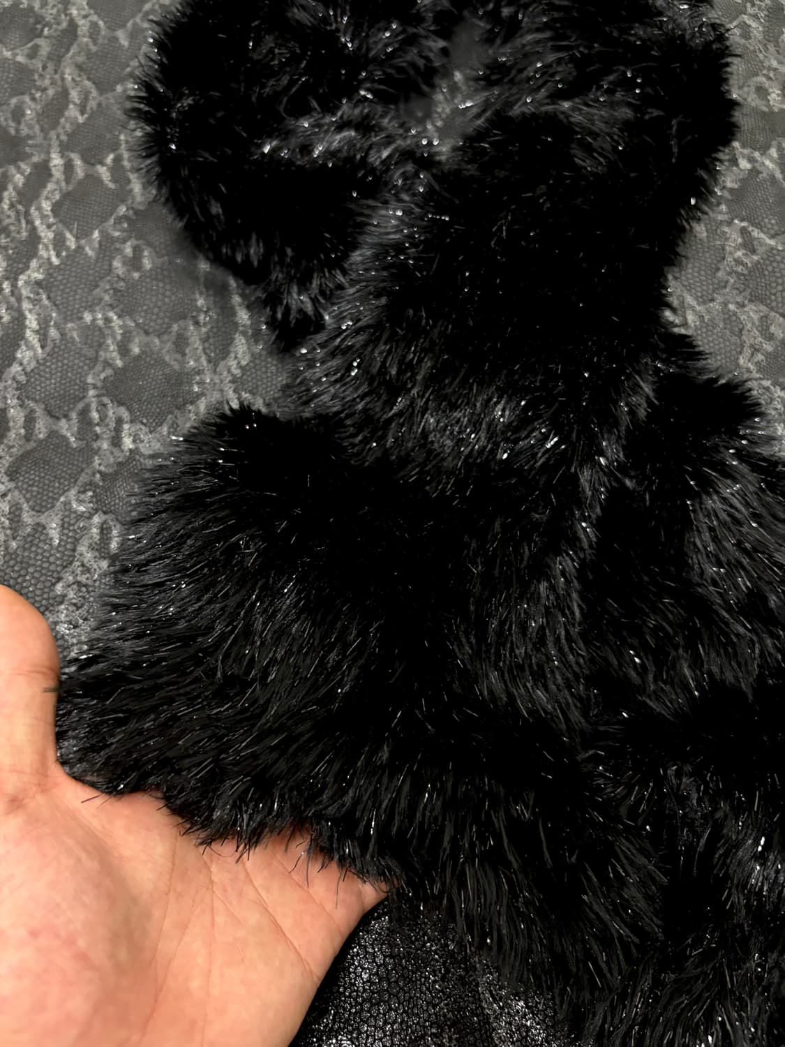 “Vintage” V-Kei Mood Black Fur Scarf 상품이미지2