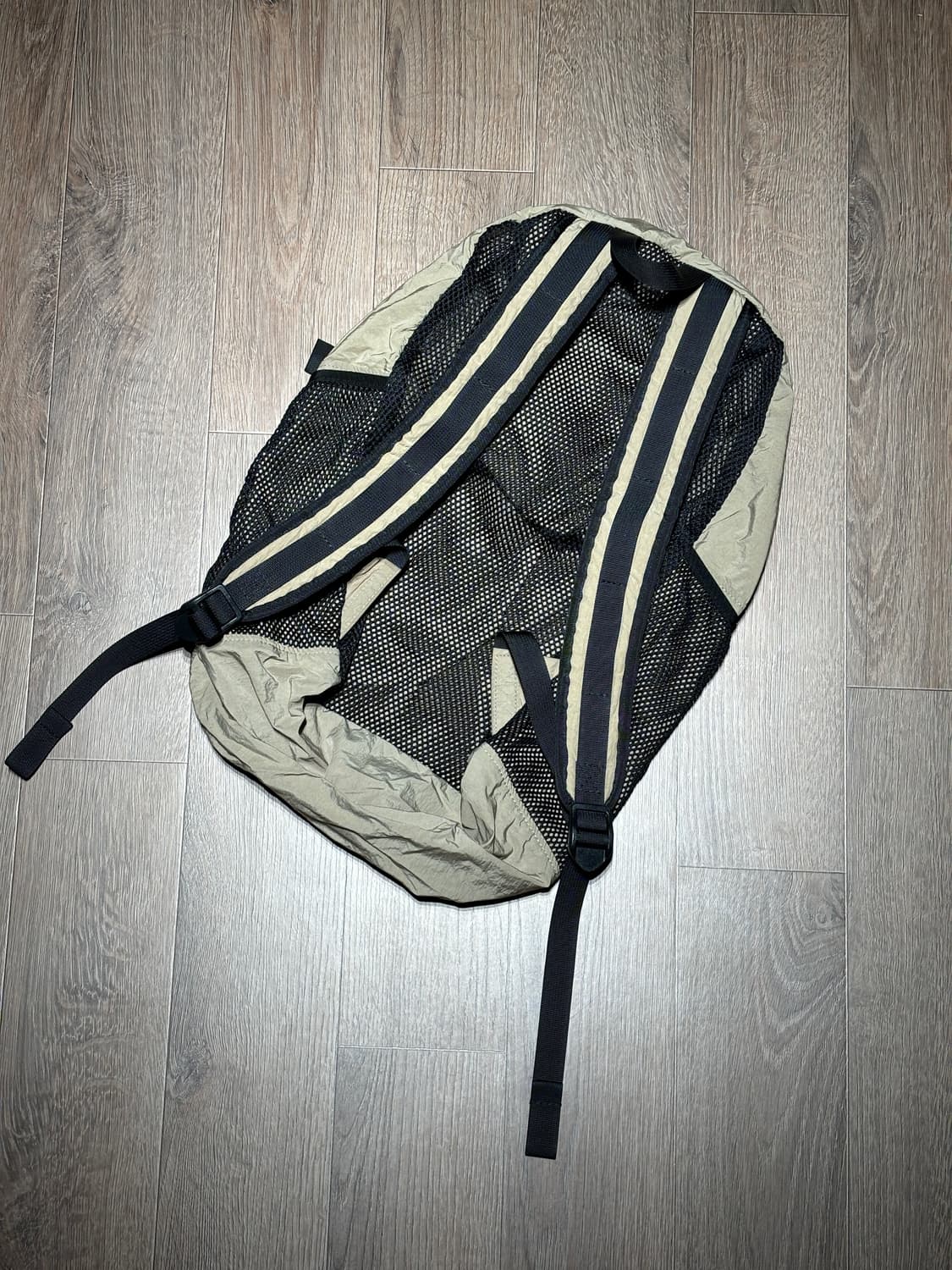 Ends and means 패커블 백팩 상품이미지2