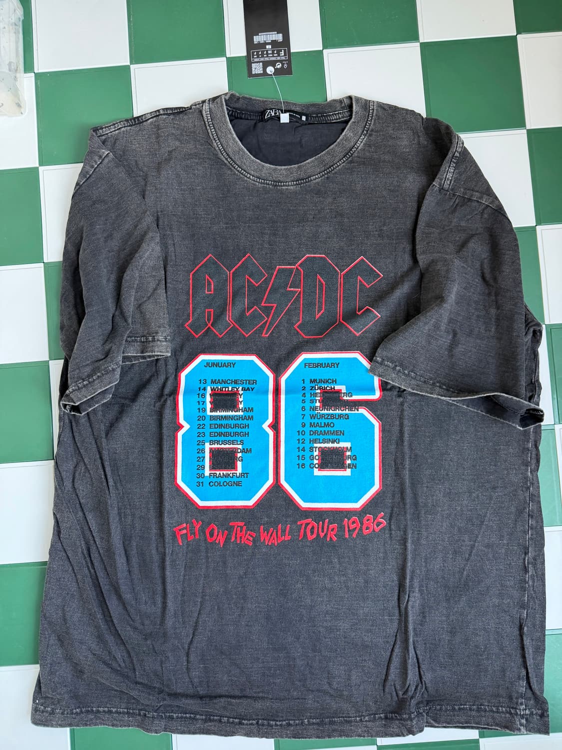 ACDC 1986 Fly on the Wall 투어 반팔티 상품이미지1