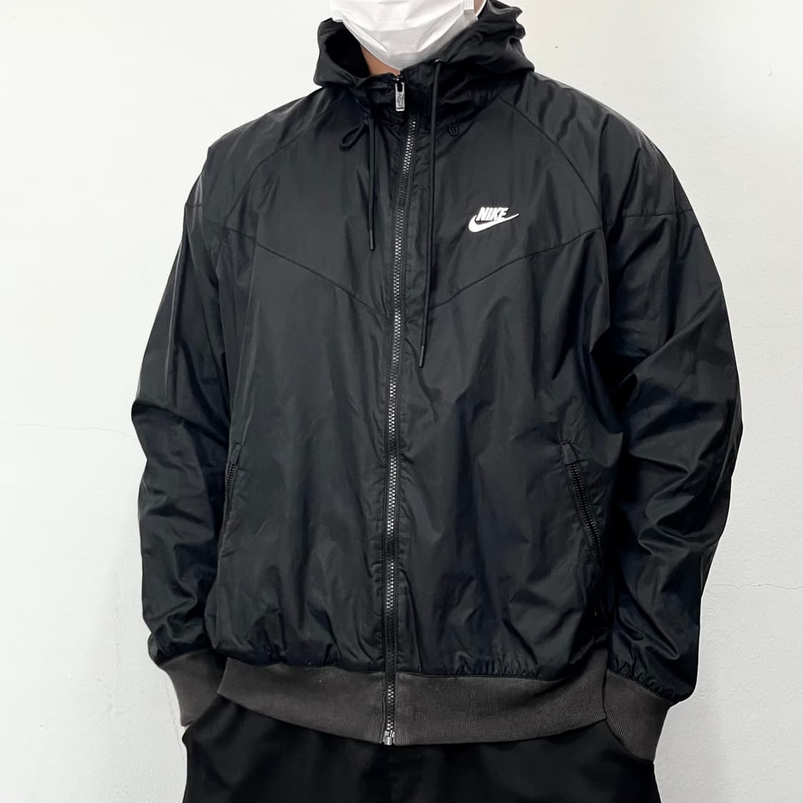 나이키 스우시 올블랙 윈드러너 후드 바람막이 자켓 상품이미지1