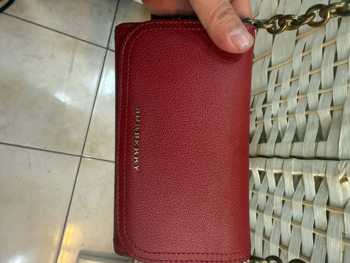 정품 버버리 파우치 체인 크로스백 팝니다 상품이미지2