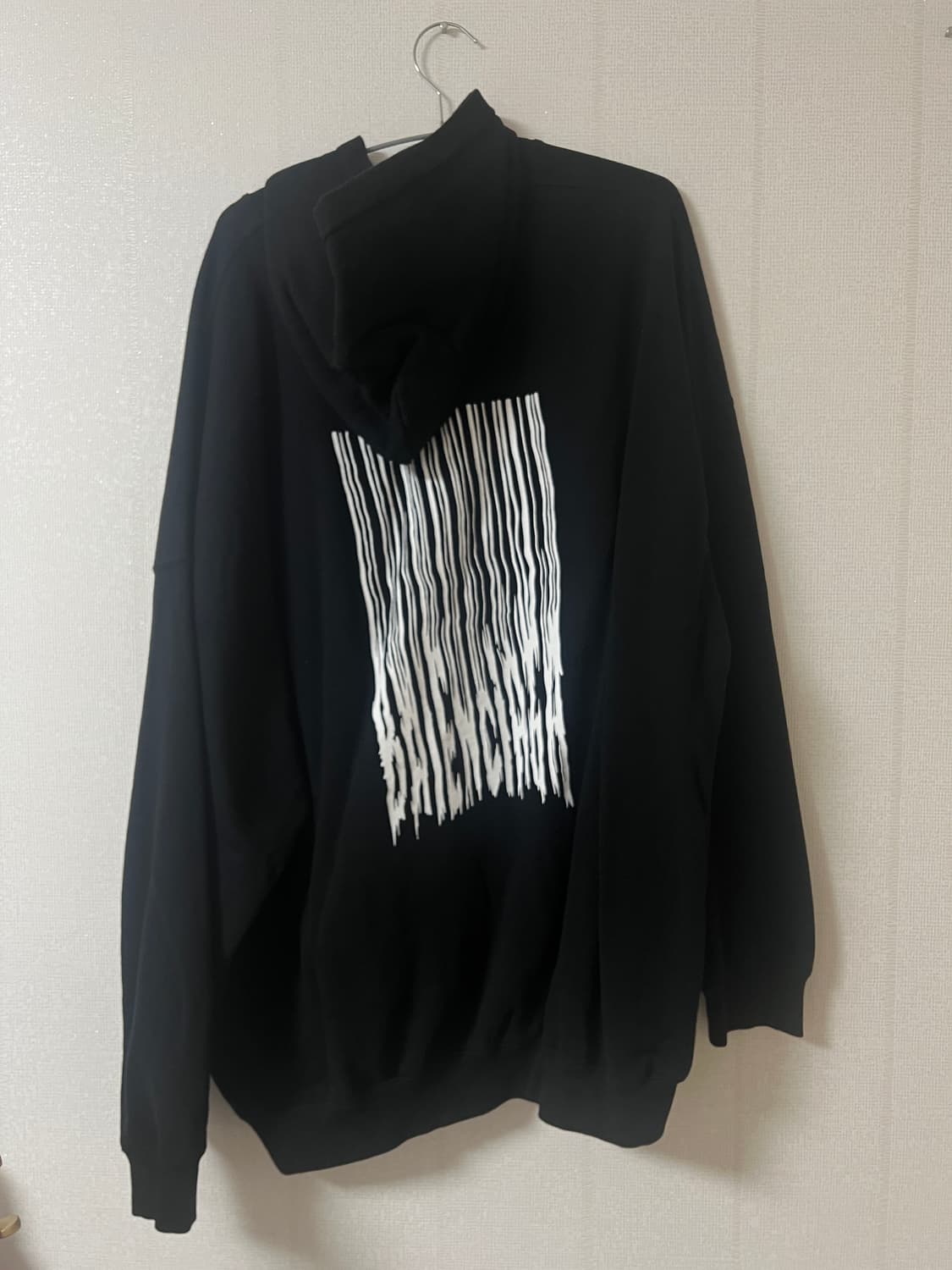 발렌시아가 블랙 후드티 상품이미지3