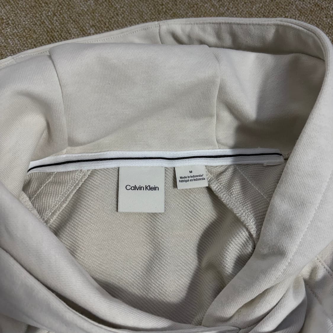 캘빈클라인 아이보리 후드티(M) 상품이미지4