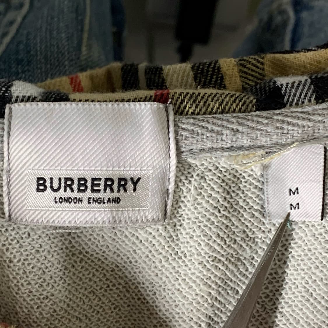 [M] 버버리 노바체크 포인트 래글런 후드집업 상품이미지4