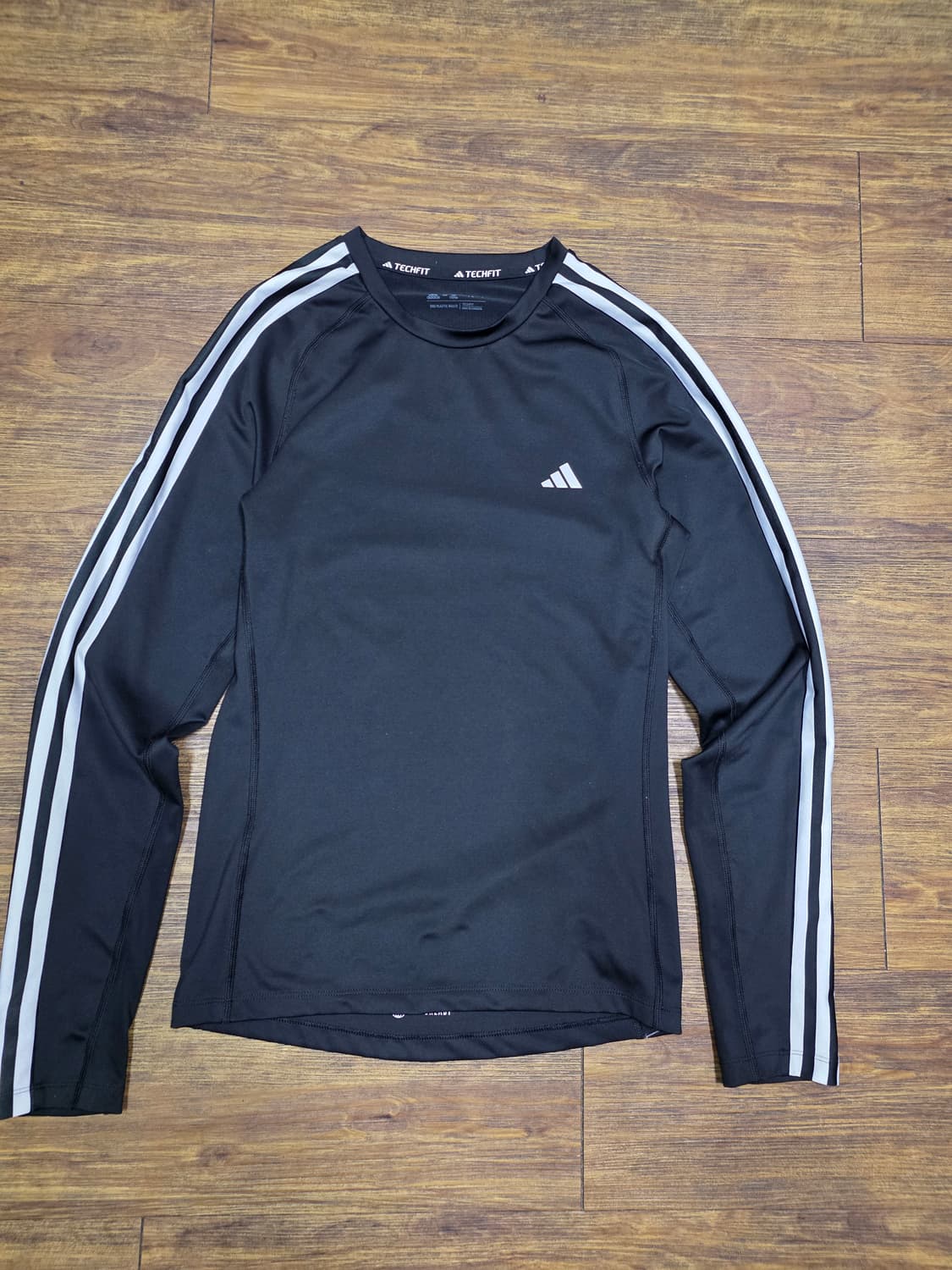 아디다스 테크핏 트레이닝탑  상품이미지1