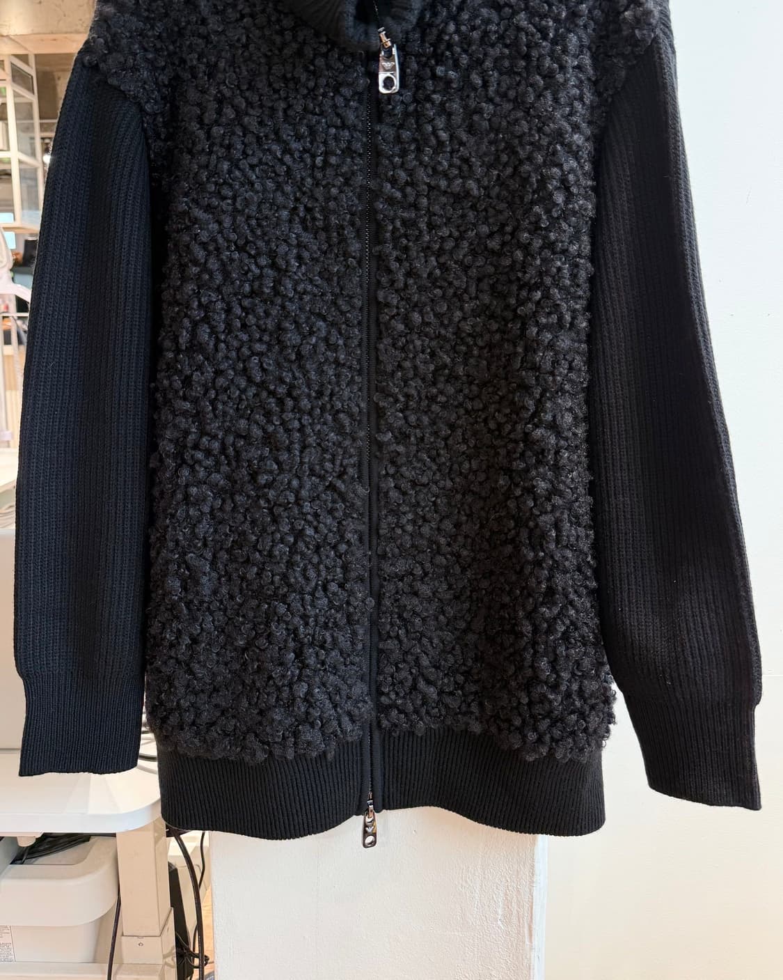 엠포리오 아르마니 블랙 울 니트 집업  상품이미지6