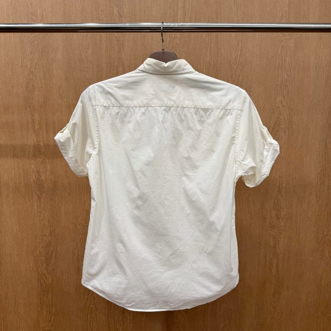 버버리 블랙 라벨 포켓 반팔 셔츠 로고 자수 롤업 슬리브 아이보리 상품이미지3