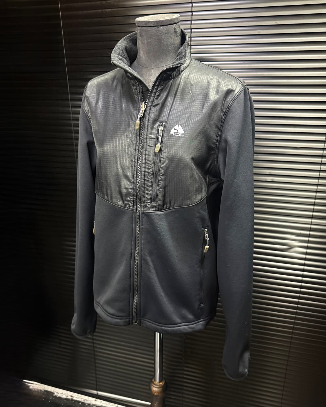 나이키 ACG 하이넥 집업 자켓 바람막이 아웃도어 등산 고프코어 M 95 상품이미지2