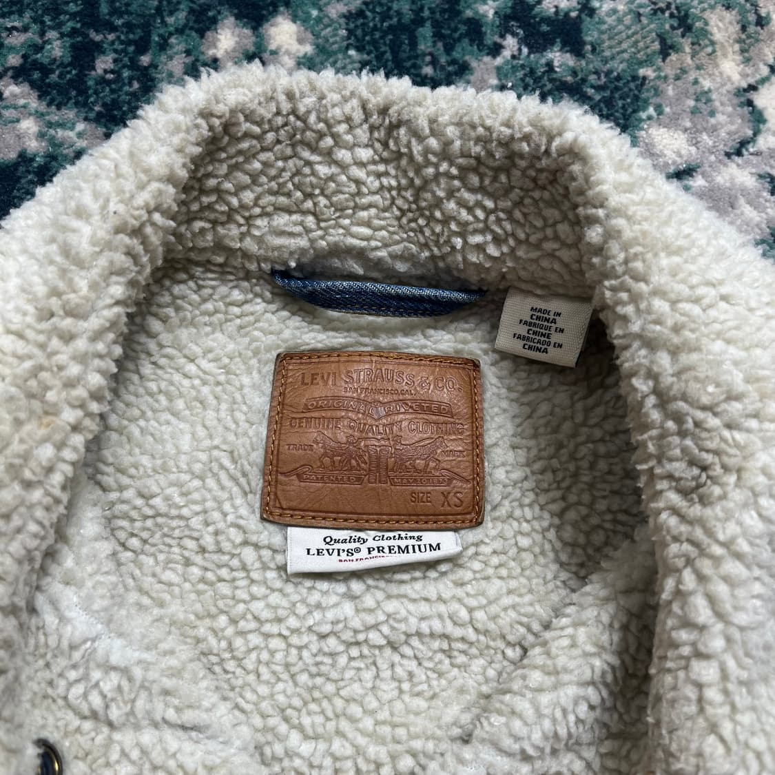 Levis Premium Big e 리바이스 프리미엄 쉐르파 데님 자켓 상품이미지3