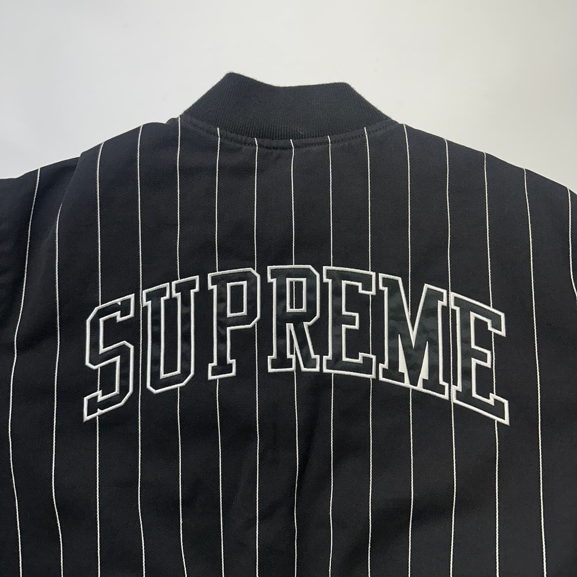 SUPREME 19SS Pinstripe 슈프림 바시티 자켓 상품이미지8