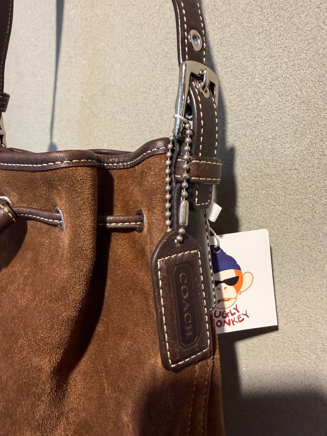 코치 스웨이드 드로우스트링 버킷 숄더백 상품이미지4