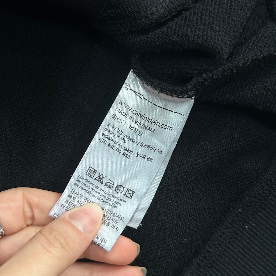 Calvin Klein 켈빈클라인 스펠아웃 로고 블랙 후드집업 상품이미지7