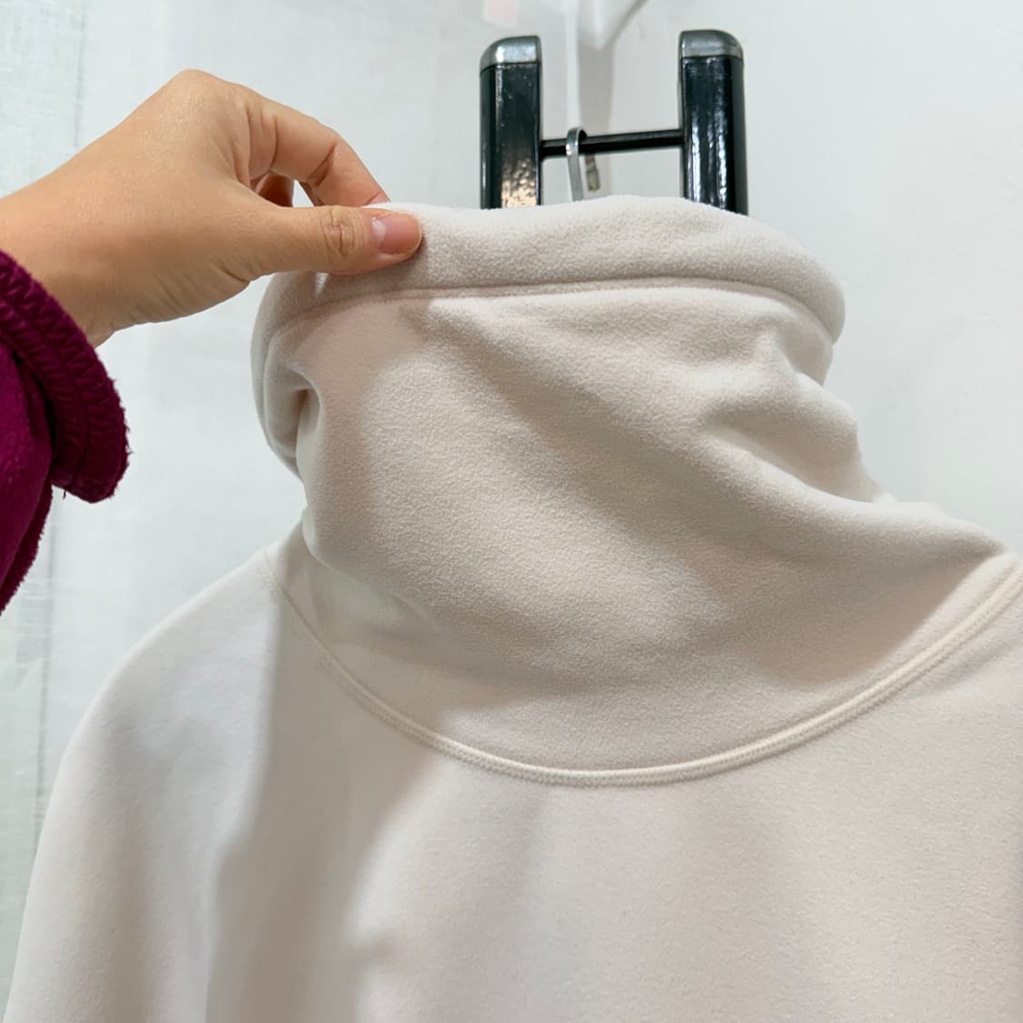 (4)안다르 andar 하이넥 스트링 아이보리 맨투맨 스웻셔츠 4066 상품이미지2