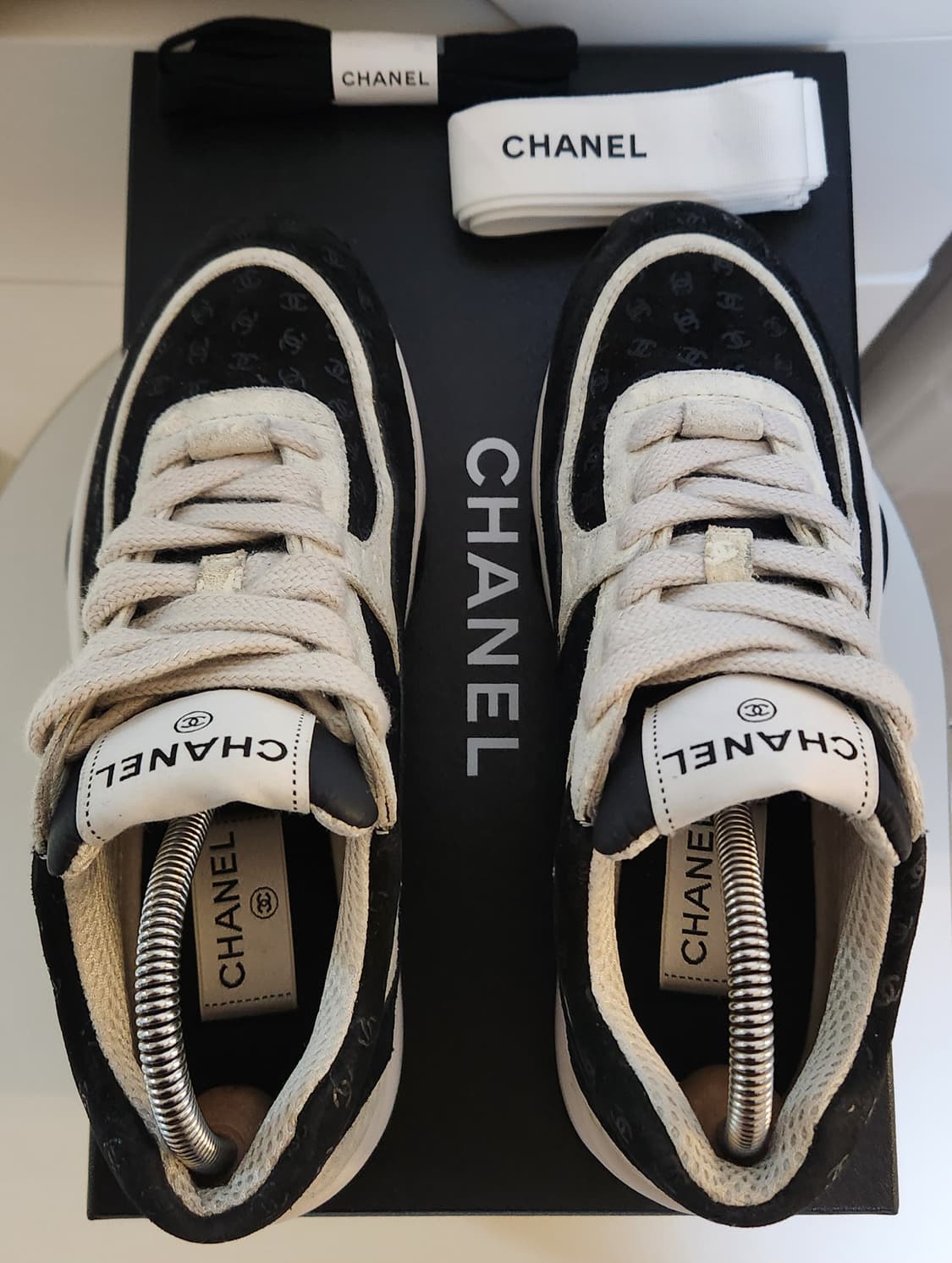 [정품 ) 샤넬 스니커즈 운동화 카프스킨 프린티드 올오버 38 (여성용) 상품이미지2