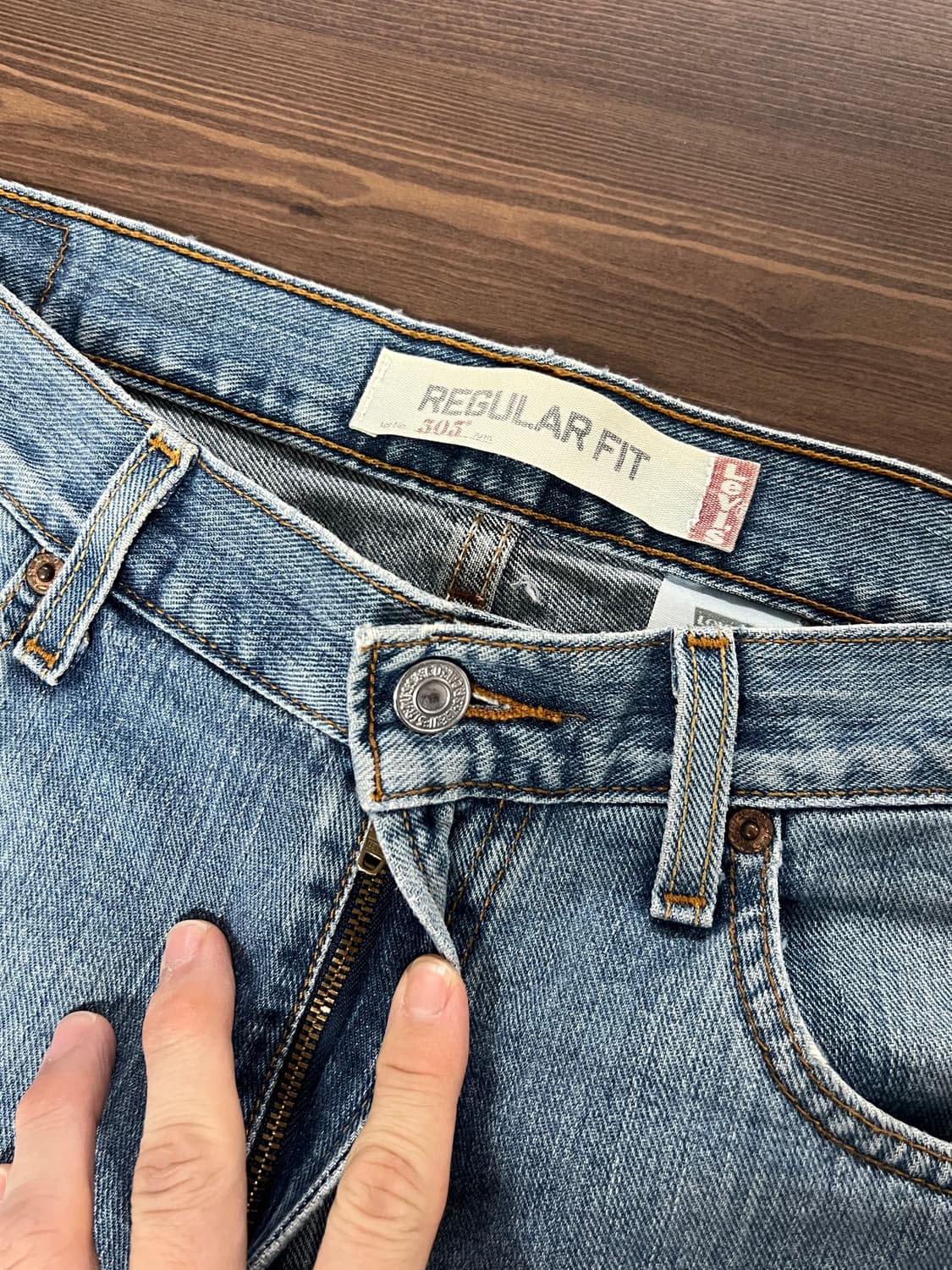 00s Levis 리바이스 505 레귤러핏 연청 데님 팬츠 상품이미지5