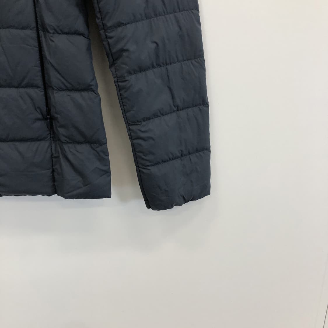 유니클로 울트라라이트다운 경량패딩 S (패딩주머니O) 상품이미지3