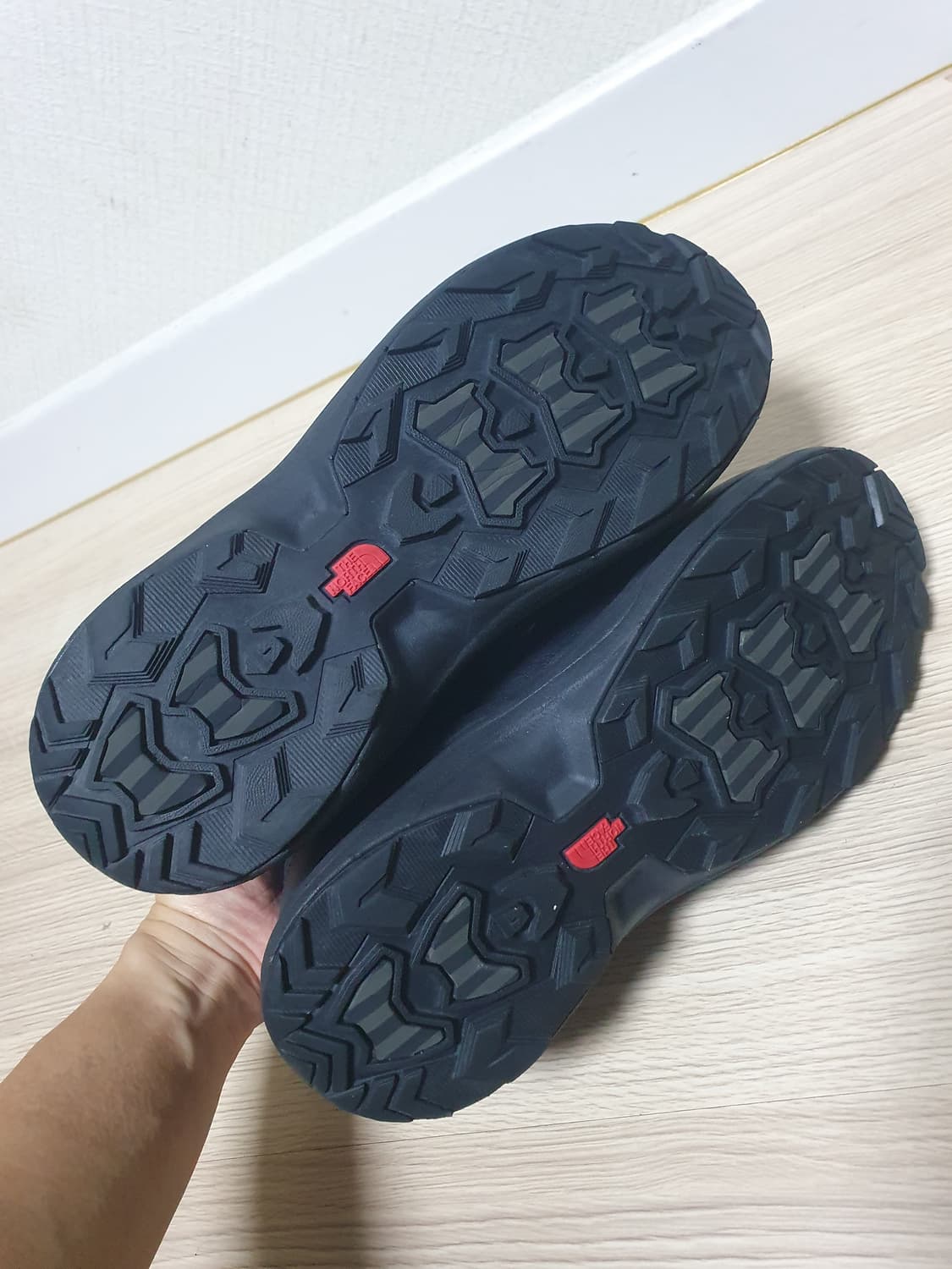 노스페이스 블랙 패딩 숏 부츠 240 상품이미지7