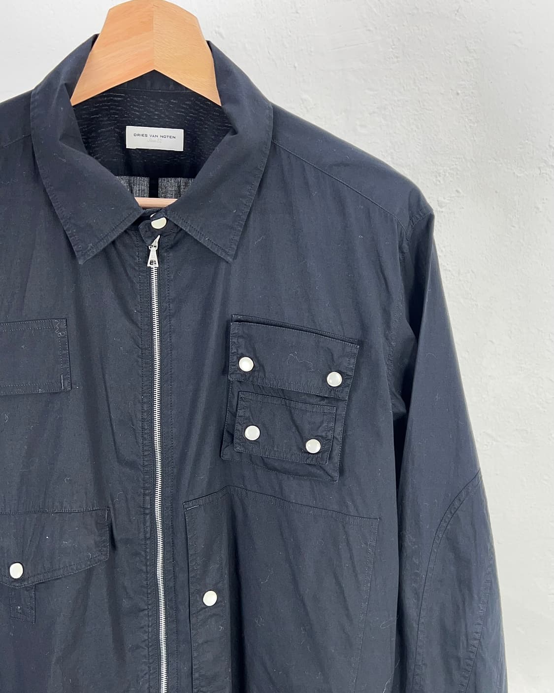 드리스 반 노튼 블랙 코튼 아일렛 펄 스냅 셔츠 자켓 상품이미지3