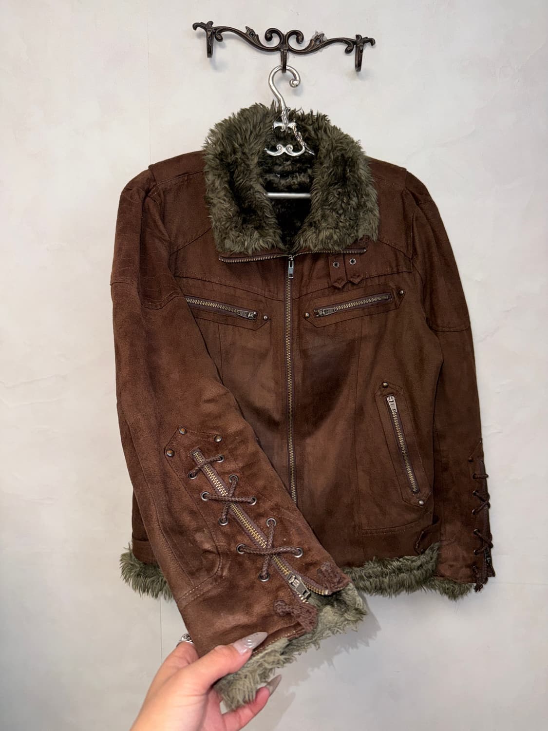 Brown double buckle laceup grunge 무스탕 상품이미지2