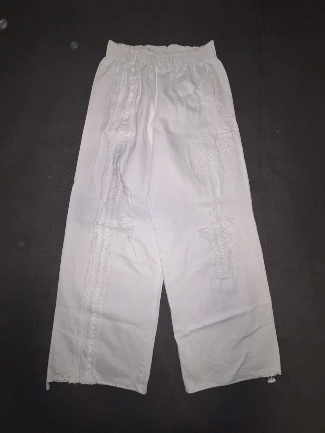 RSSC LOGO PATCHED DESTROYED DENIM PANTS 상품이미지1