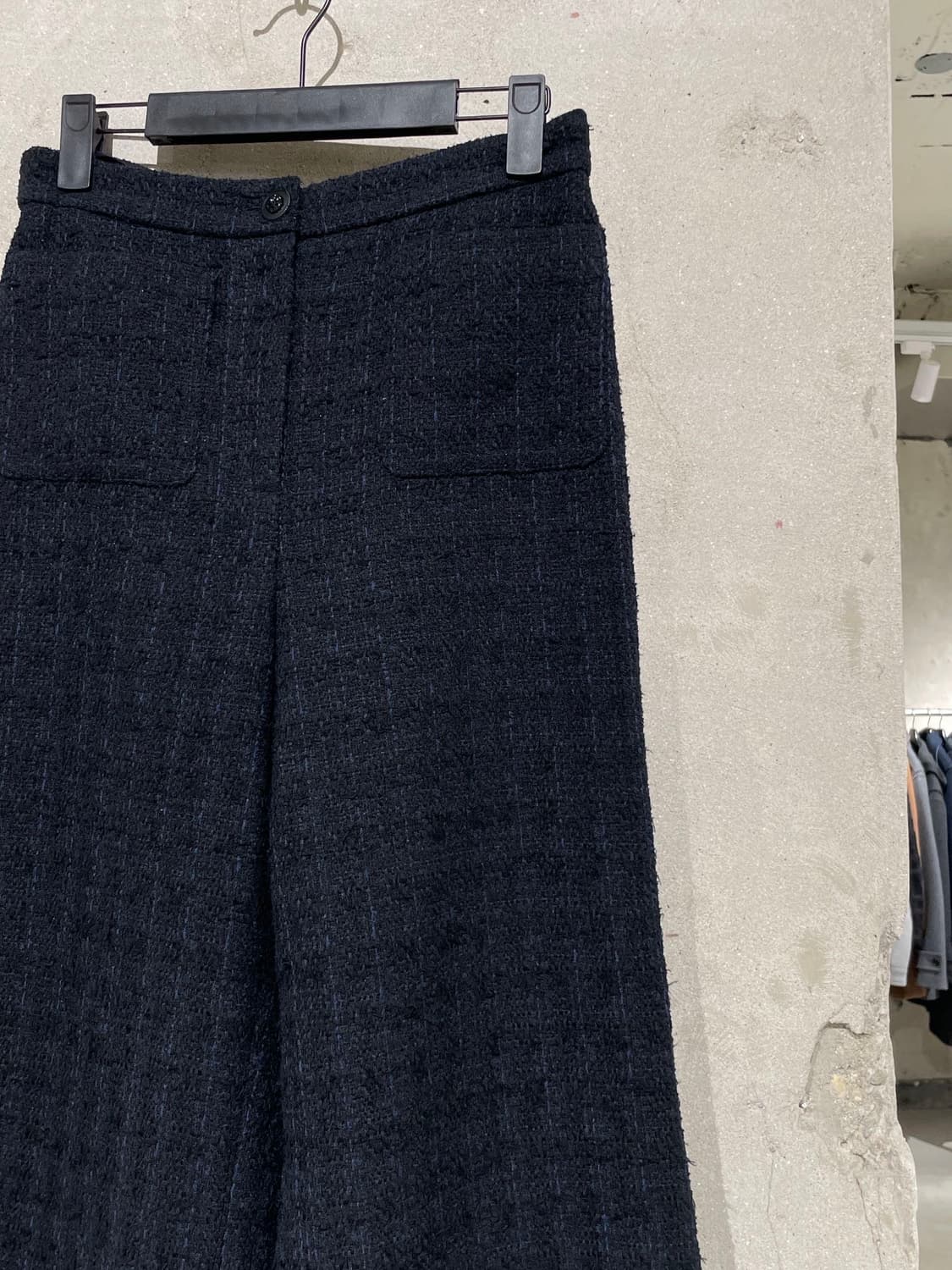 샤넬 유니폼 블랙 프론트 포켓 트위드 팬츠 상품이미지3