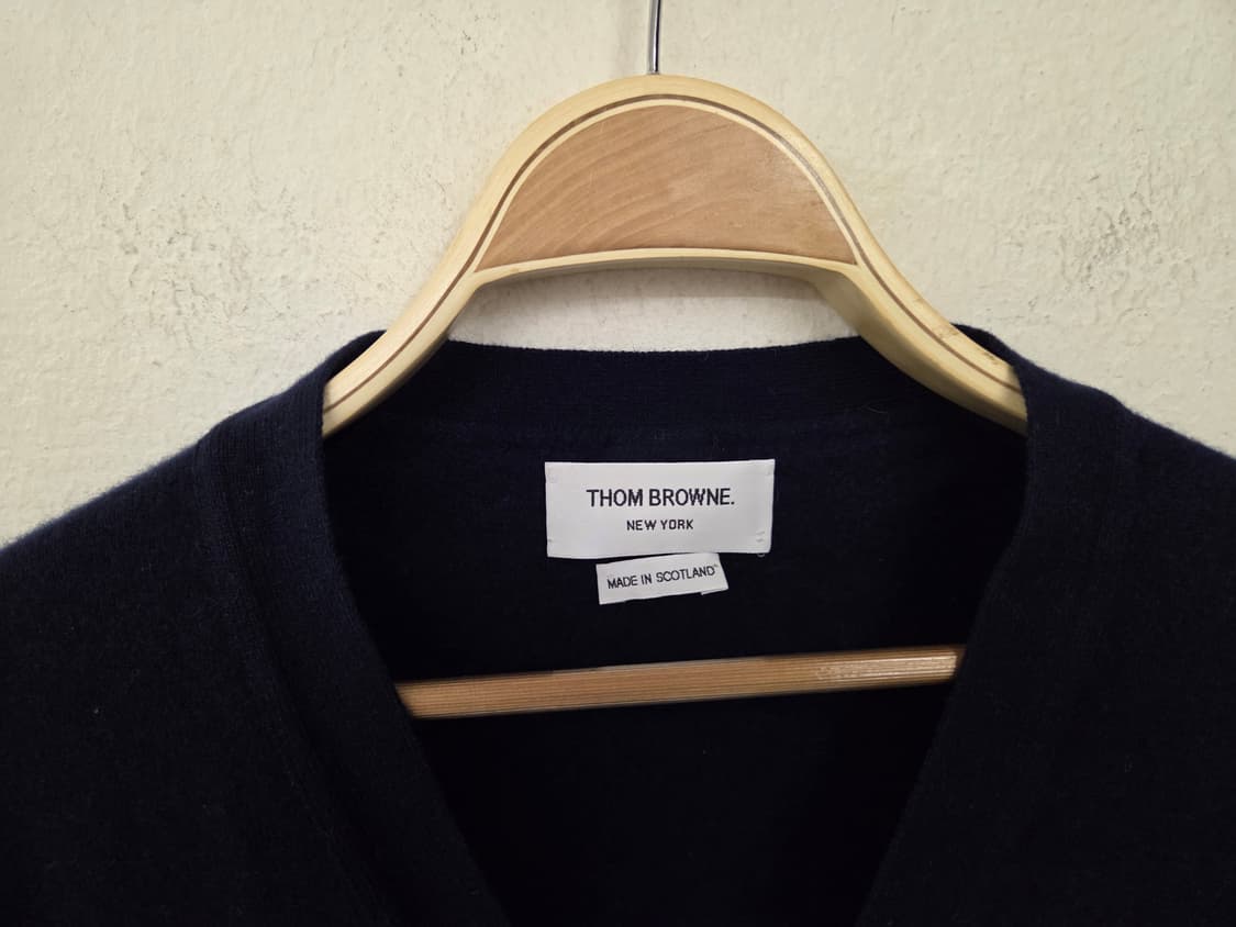 톰브라운 네이비 4선 캐시미어 가디건 상품이미지2