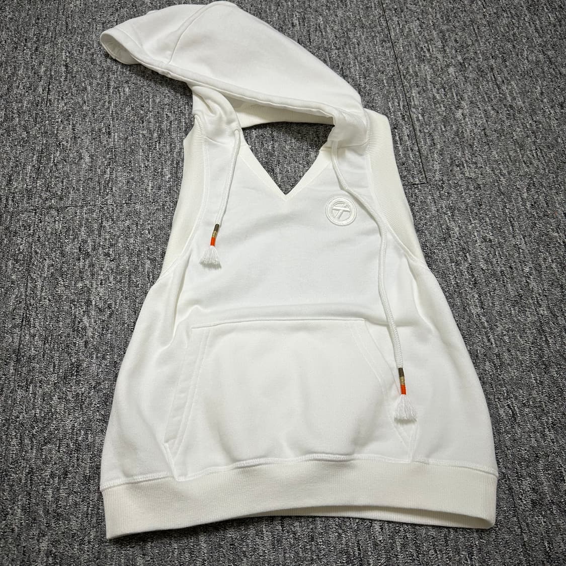 더오픈프로덕트 open yy 오픈와이와이 포켓 후드 슬리브리스 상품이미지4