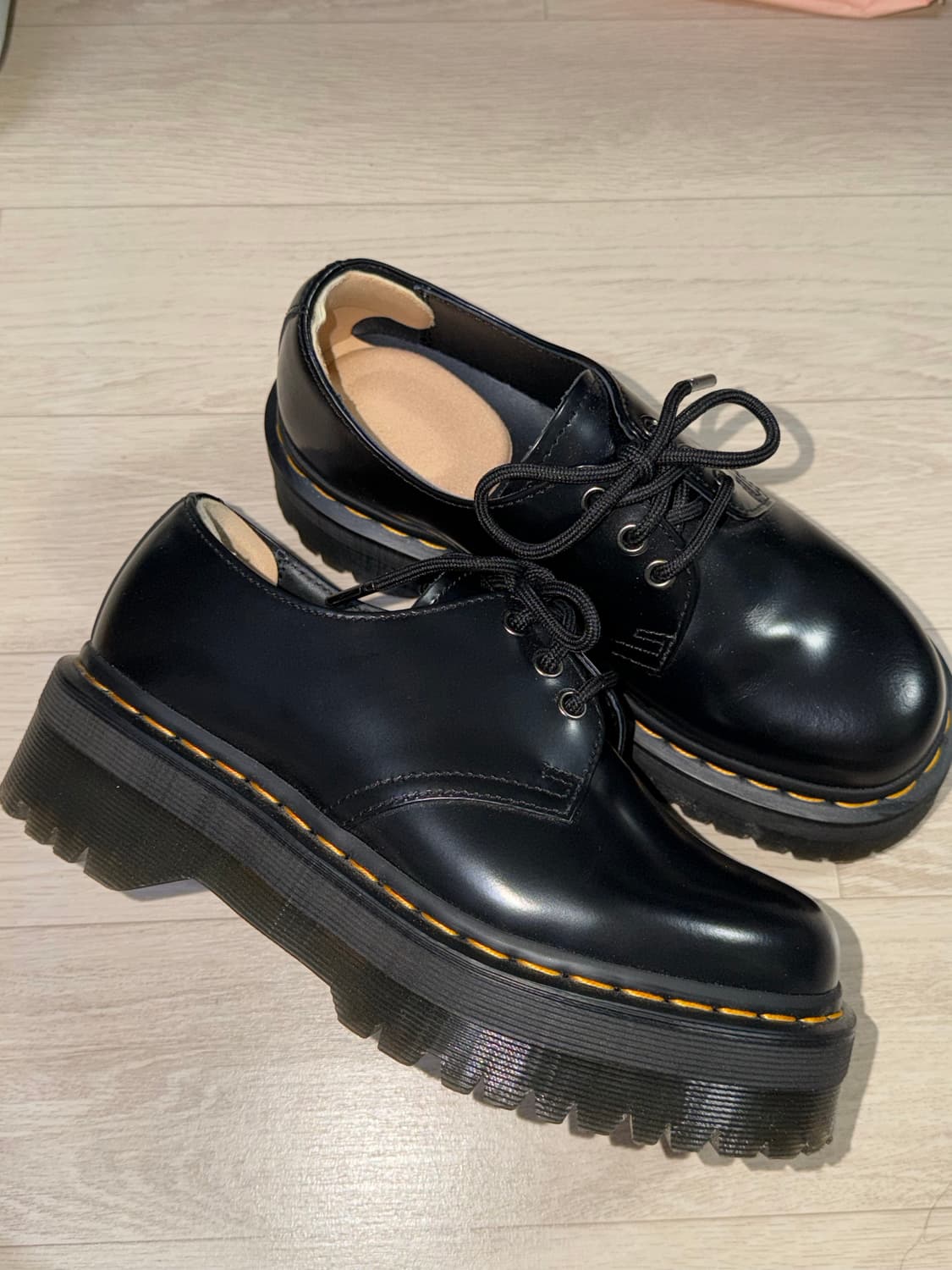 박스/보증카드 O 닥터마틴 1461 쿼드 240 상품이미지2