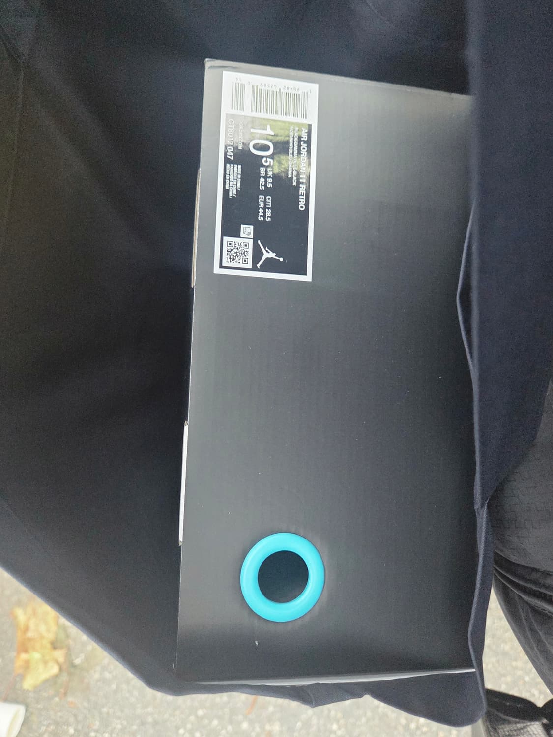 사이즈285) 나이키 조던 11 레트로 감마+감마 맨투맨 상품이미지4