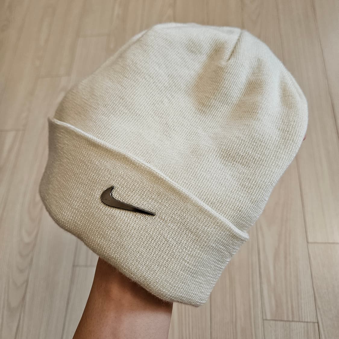 나이키 메탈 스우시 베이지 비니 상품이미지1