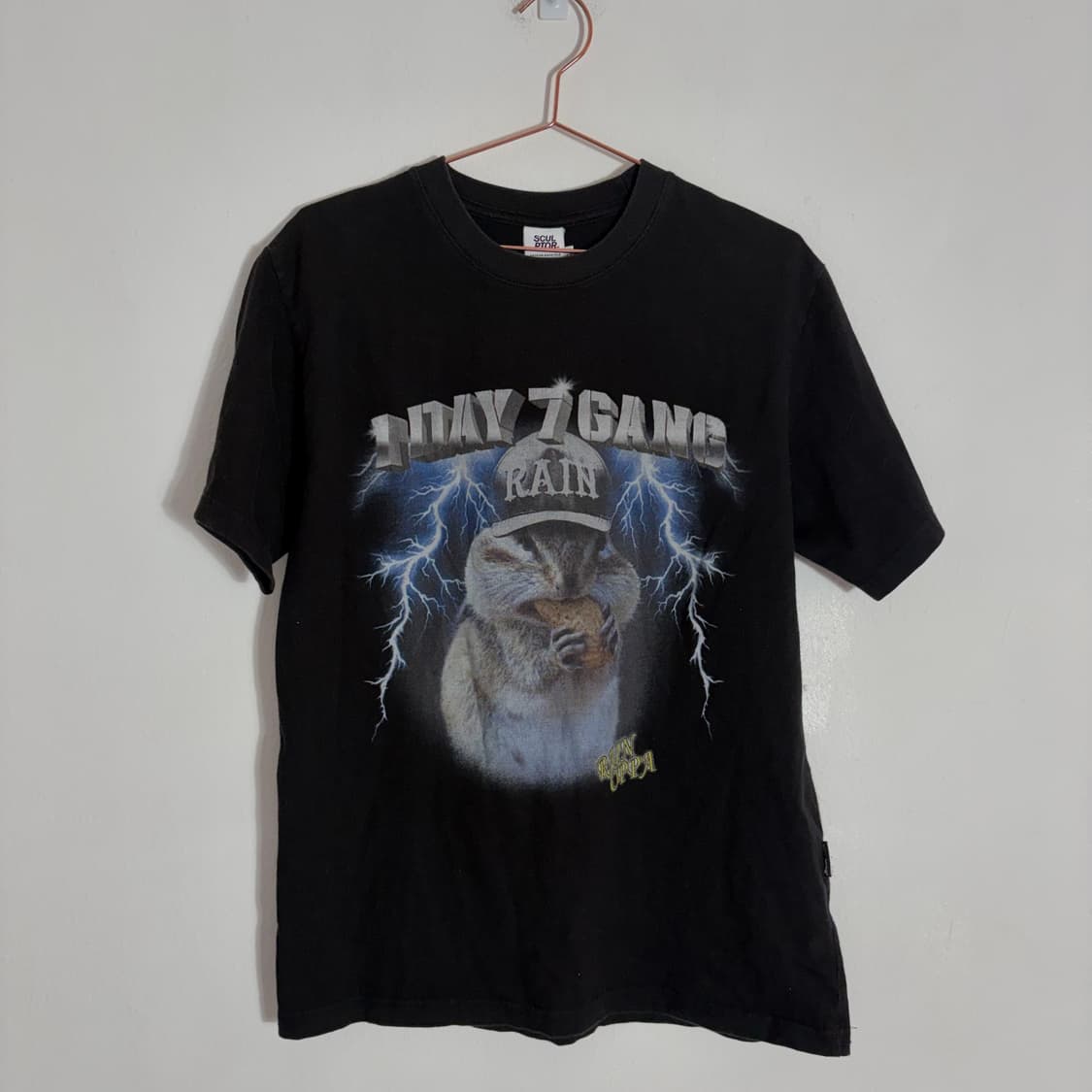 스컬프터X깡 콜라보 다람쥐 반팔 티셔츠 블랙(S) 상품이미지1