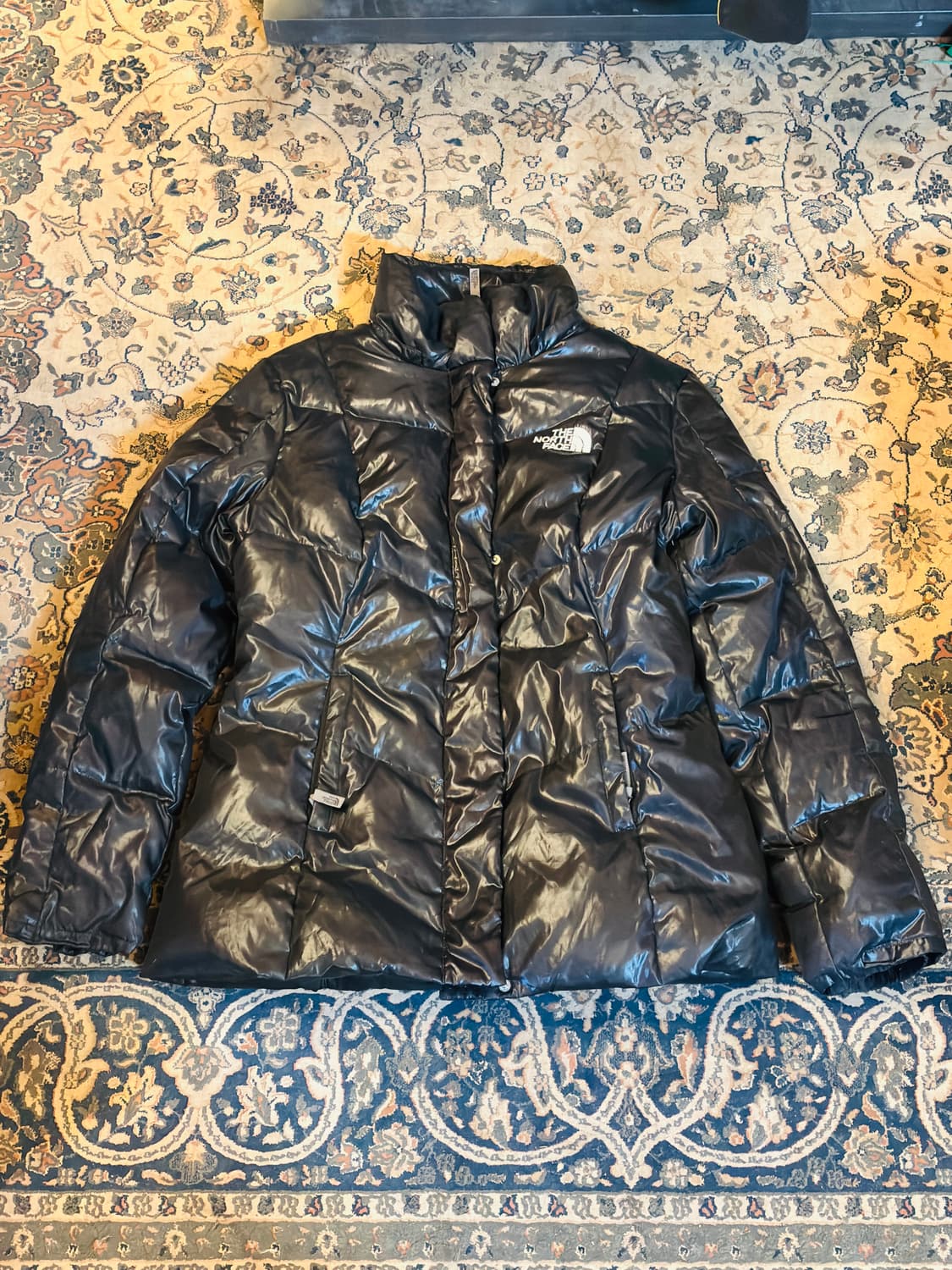 노스페이스 유광 여성패딩  상품이미지1