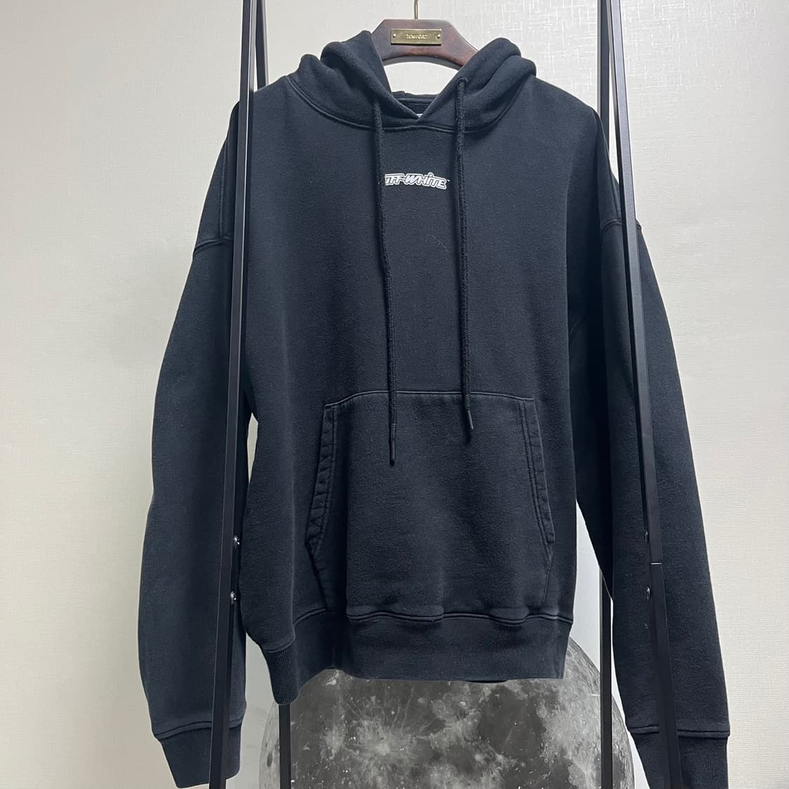 정품 S) 오프화이트 마커 팬 애로우 후드티셔츠 상품이미지1