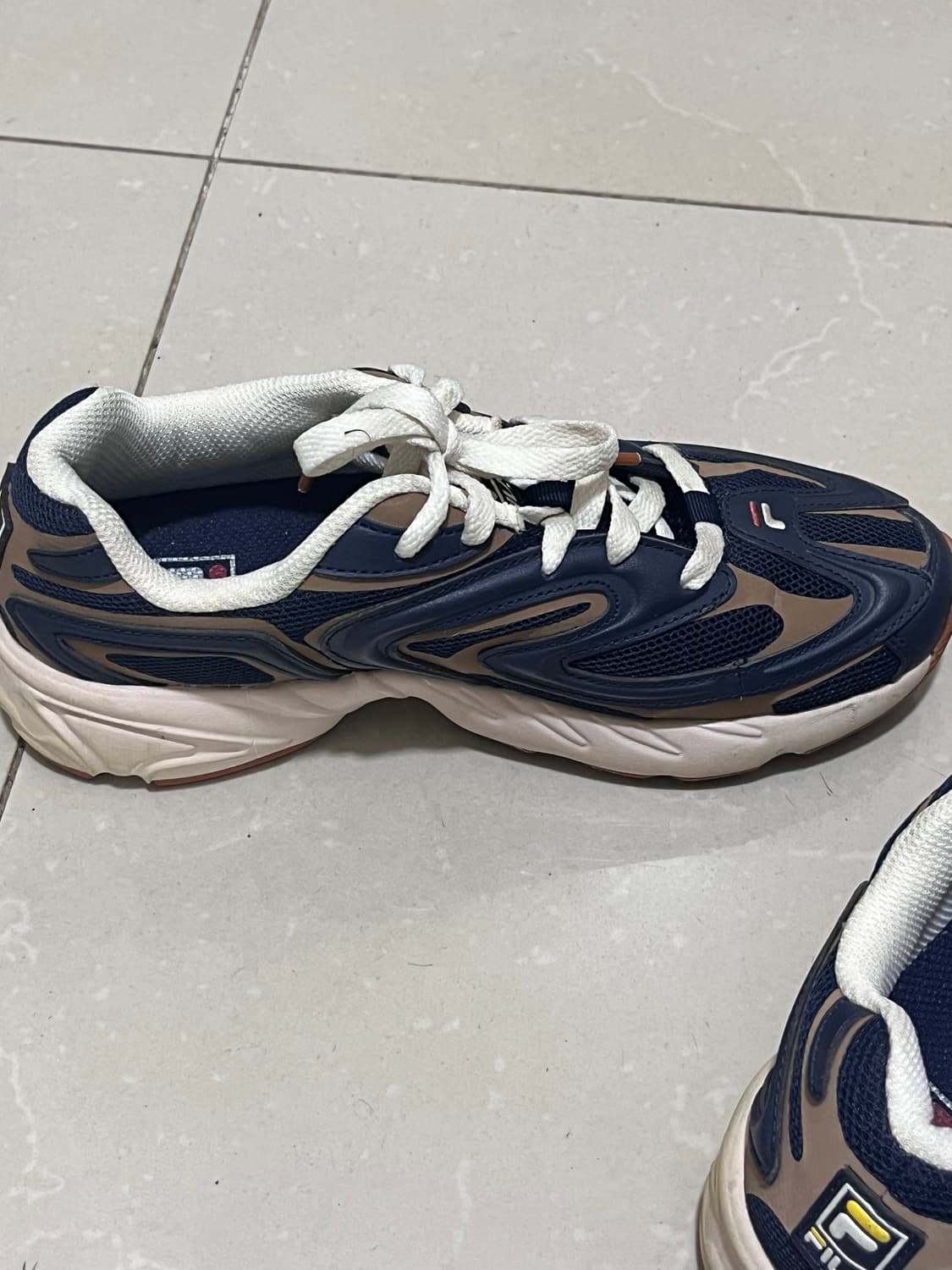 휠라 버자드 2000 러닝 아카이브 러닝화 운동화 상품이미지5