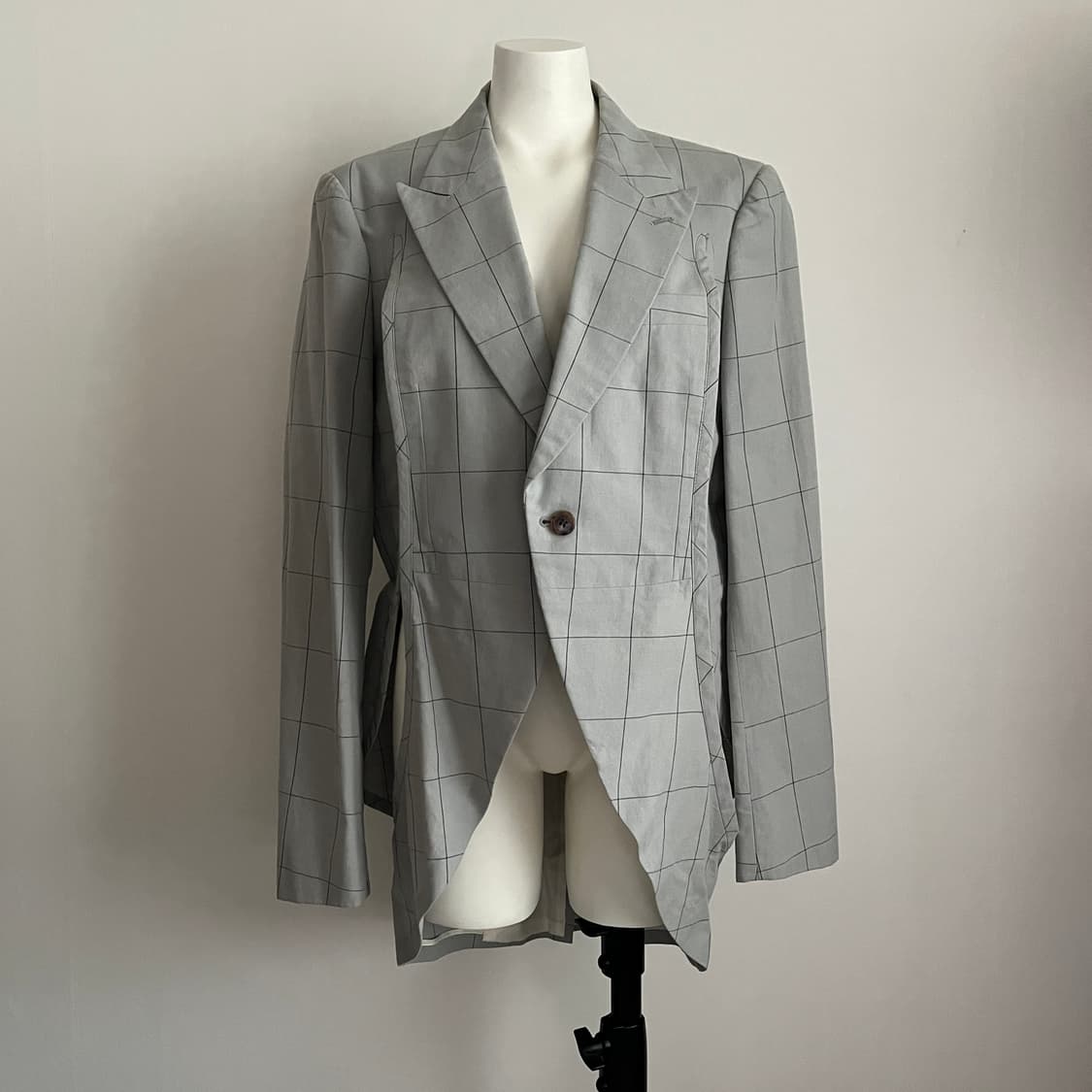 옴므플러스 16SS 컷아웃 블레이저 상품이미지3