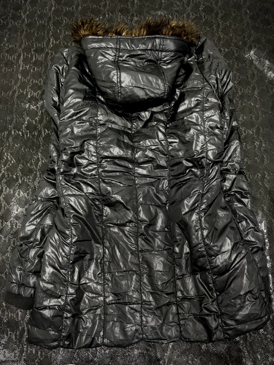 “CORNFLAKE” Y2K Mood Black Long Fur Padd 상품이미지7