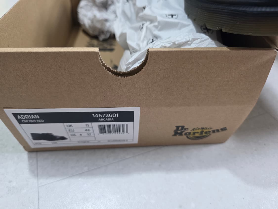 [새제품] 닥터마틴 아드리안 체리레드 300 상품이미지6