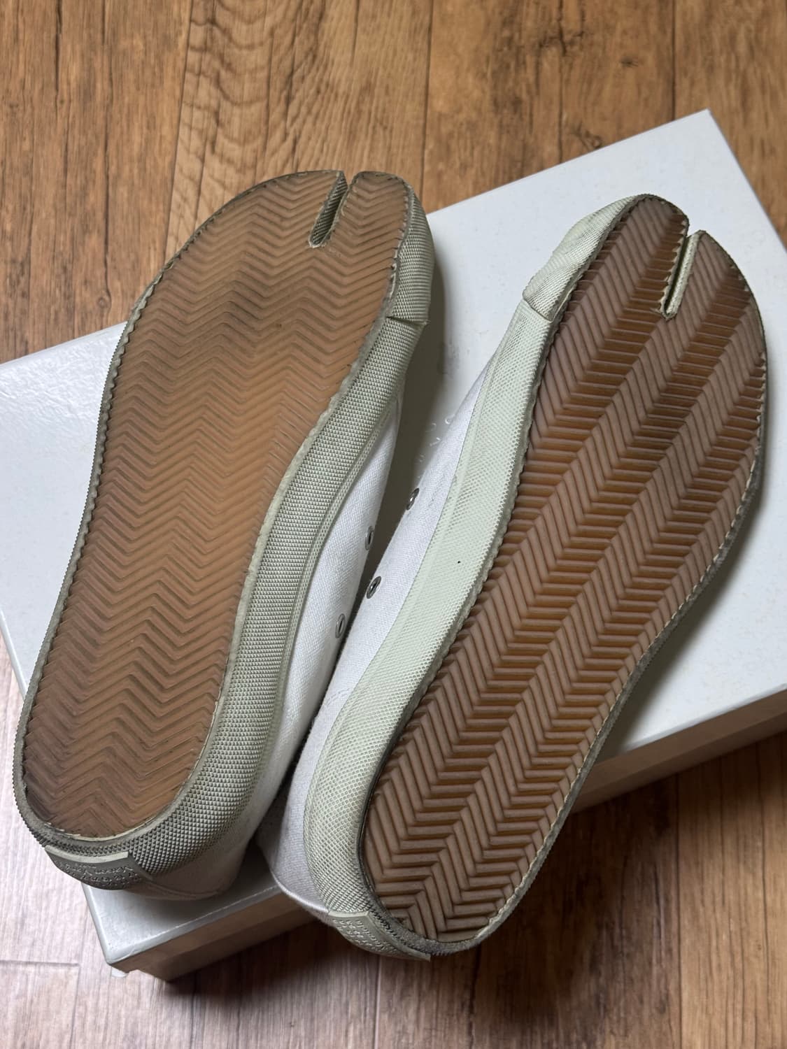 마르지엘라 타비스니커즈 275 화이트 상품이미지5