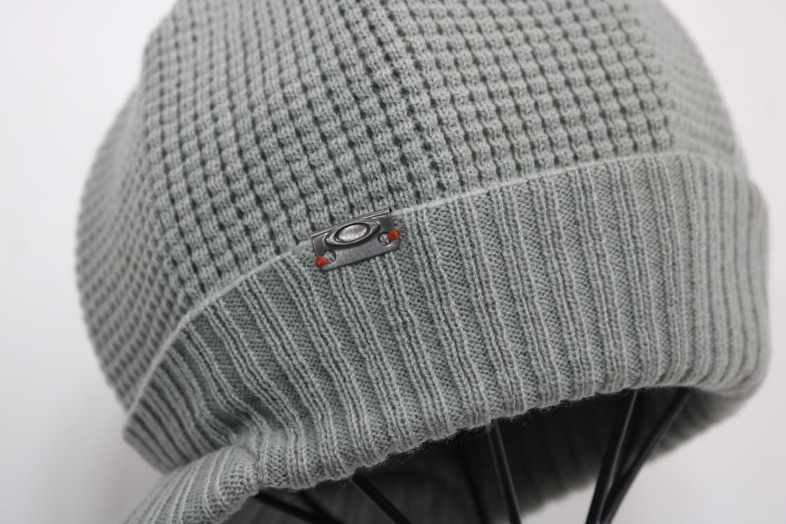 Oakley 오클리 빈티지 메탈 로고 와플 니트 챙 비니 (Free) 상품이미지3