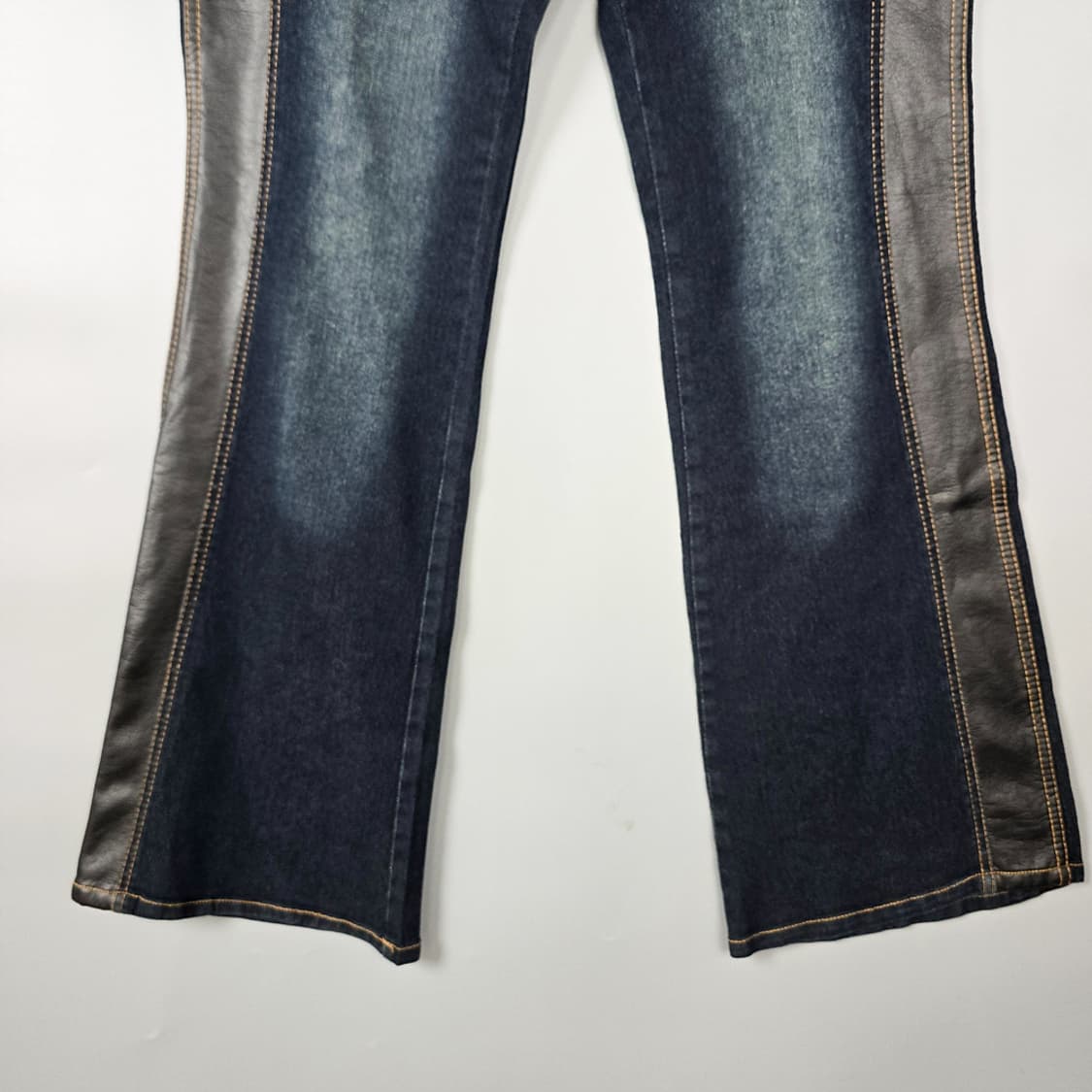 새제품)여성용 온리진스 Only Jeans 배색 부츠컷 데님팬츠 34 상품이미지3