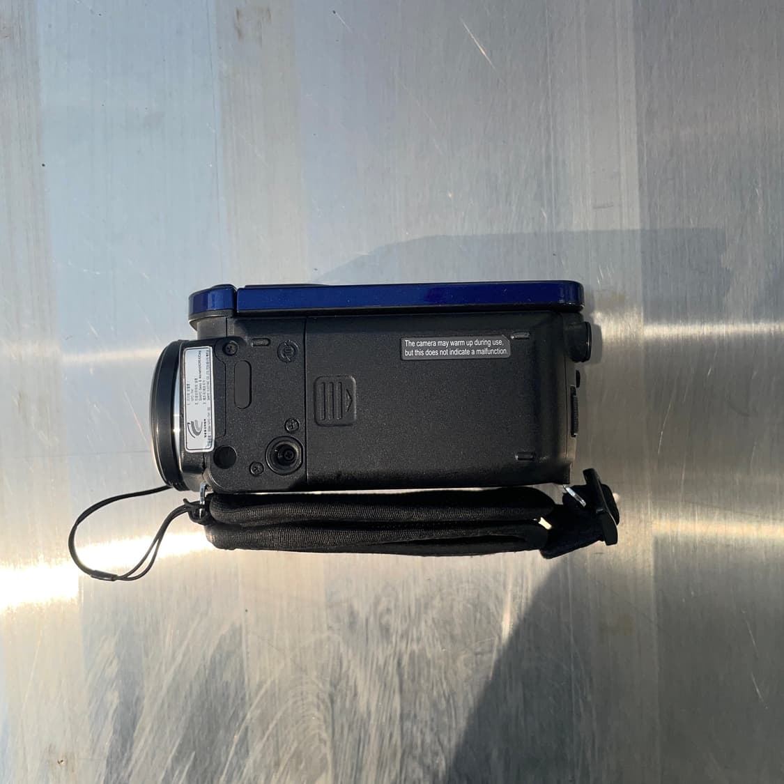 SANYO Xacti VPC-TH1 HD Camcorder (Blue) 상품이미지9