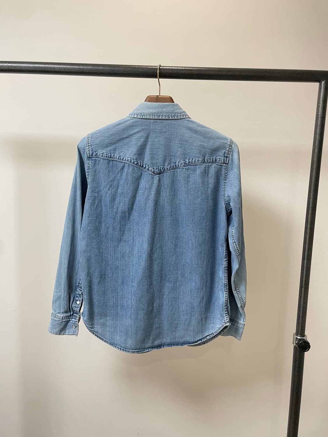 (M) Levis 리바이스 투포켓 연청 웨스턴 데님 셔츠 상품이미지3